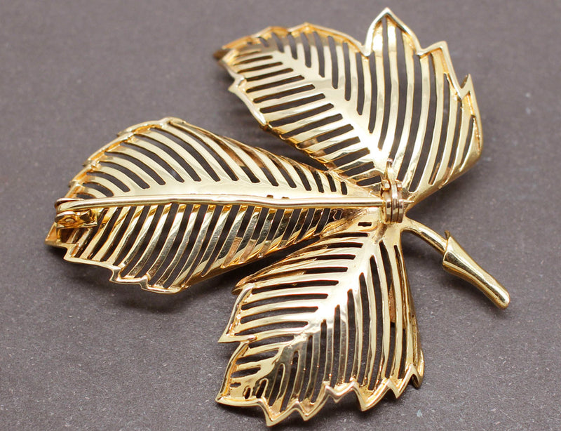 Broche en or feuille saphirs - Bijoux anciens - Broches or jaune