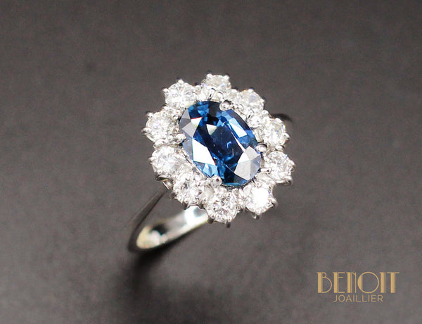 Bague Saphir Entourage Diamants