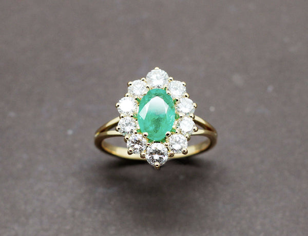 Bague Emeraude Entourage Diamants