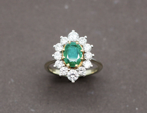 Bague Emeraude Entourage Diamants