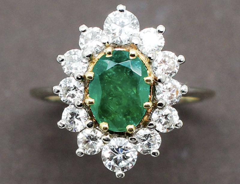 Bague Emeraude Entourage Diamants