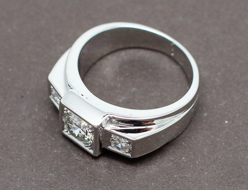 Bague Chevalière Art Déco Diamants