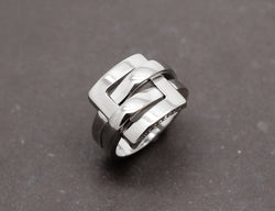 Bague Boucheron "Dechainee" Or Blanc