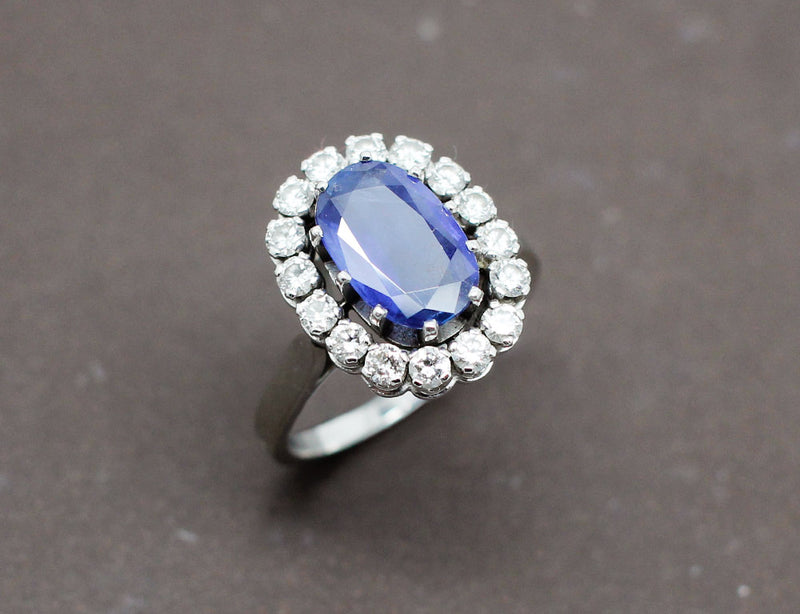 Bague Saphir Entourage Diamants