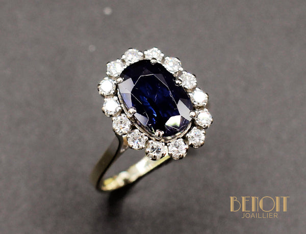 Bague Saphir Entourage Diamants