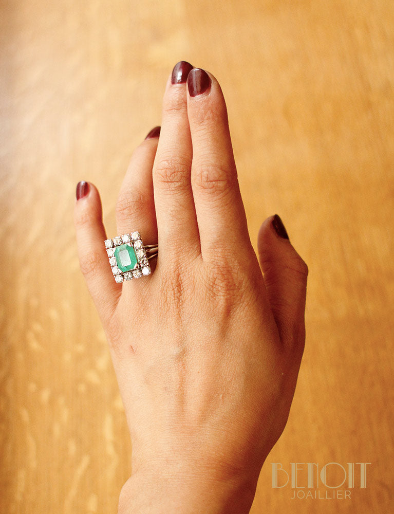 Bague Emeraude Entourage Diamants