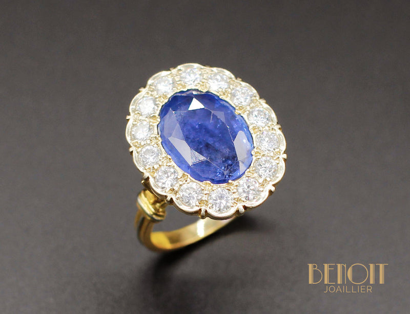 Bague Saphir Entourage Diamants
