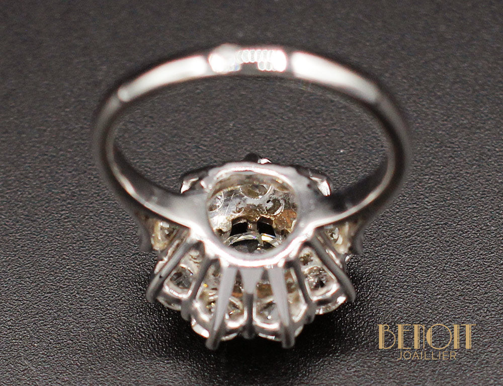 Bague Ancienne Fleur Marguerite En Or Blanc 18k - Sertie De Diamants, Taille 54, Occasion