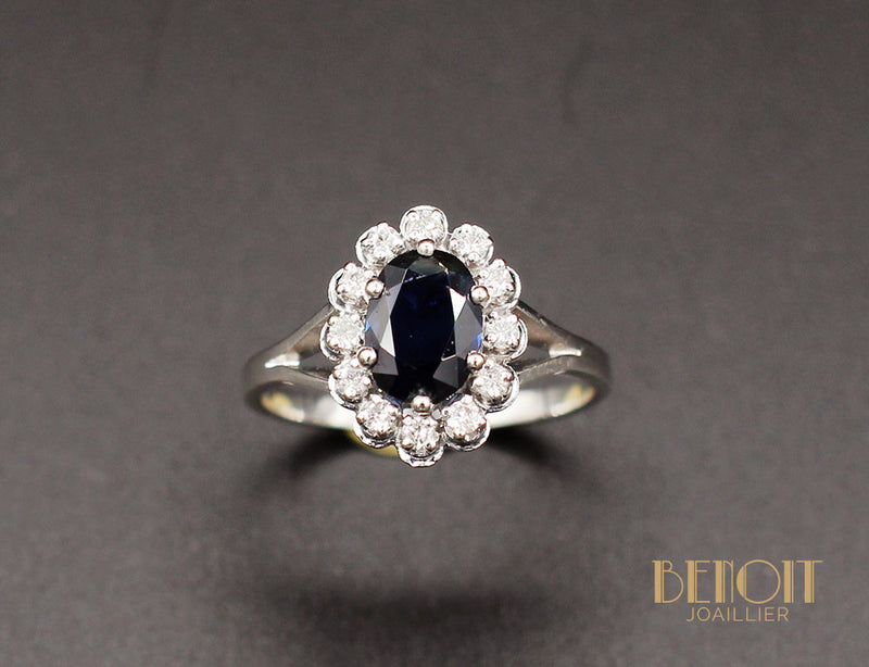 Bague Saphir Entourage Diamants Or Blanc
