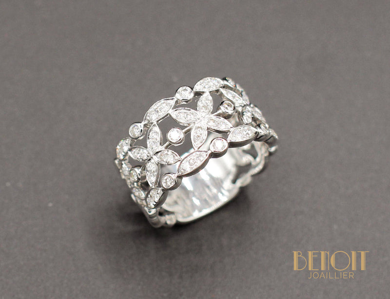 Bague "Dentelle" Or Blanc Diamants