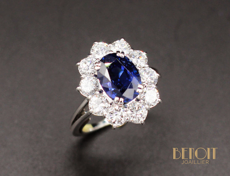 Bague Saphir Entourage Diamants