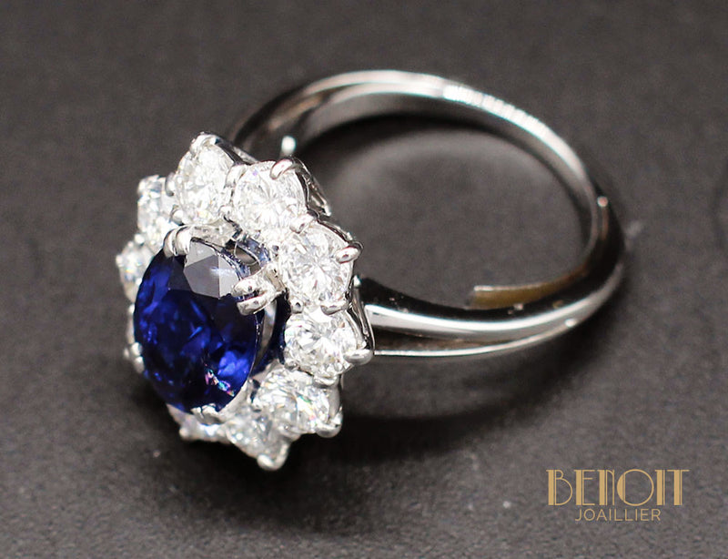 Bague Saphir Entourage Diamants