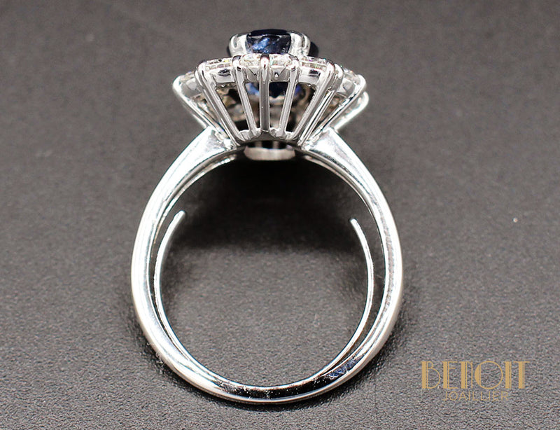 Bague Saphir Entourage Diamants