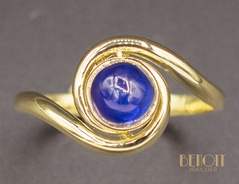 Bague Tourbillon Cabochon Saphir