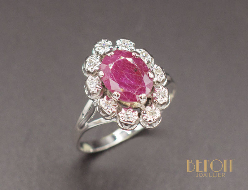Bague Rubis Entourage Diamants