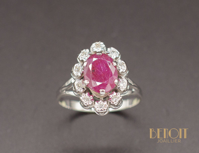 Bague Rubis Entourage Diamants
