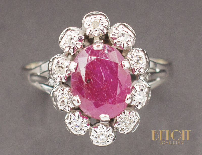 Bague Rubis Entourage Diamants