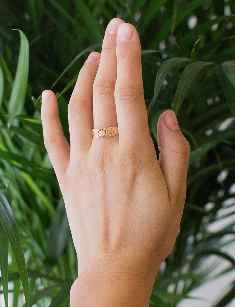 Bague XIXe Diamant Gravures