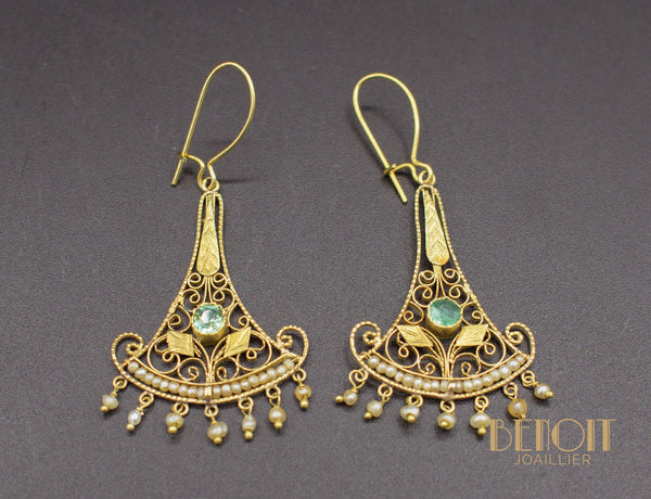 Boucles d'Oreilles Pendantes Emeraudes Perles