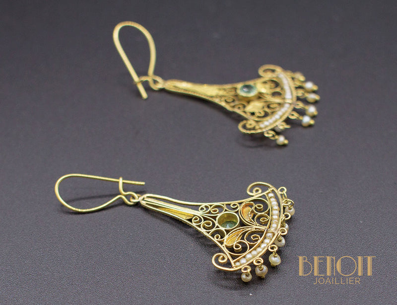 Boucles d'Oreilles Pendantes Emeraudes Perles