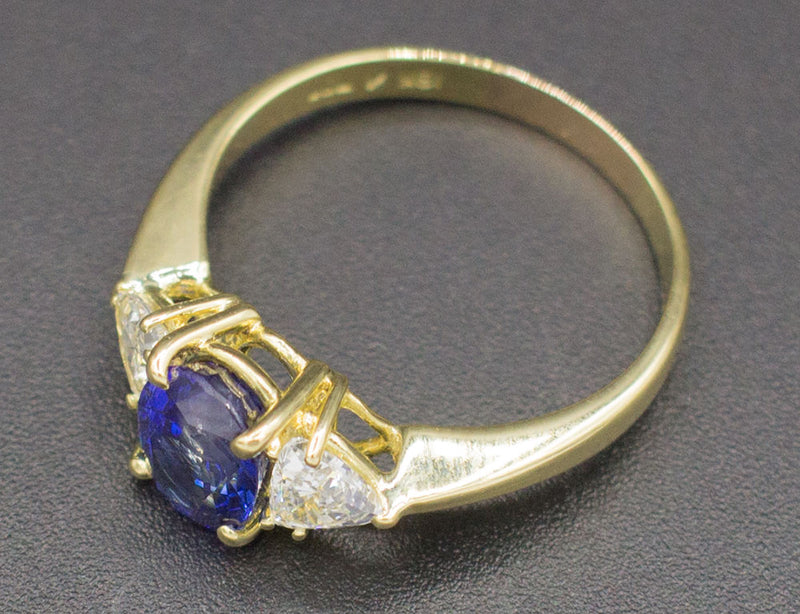 Bague Saphir et Diamants Triangle