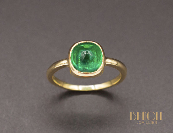 Bague Mellerio Cabochon Emeraude