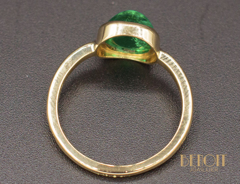 Bague Mellerio Cabochon Emeraude