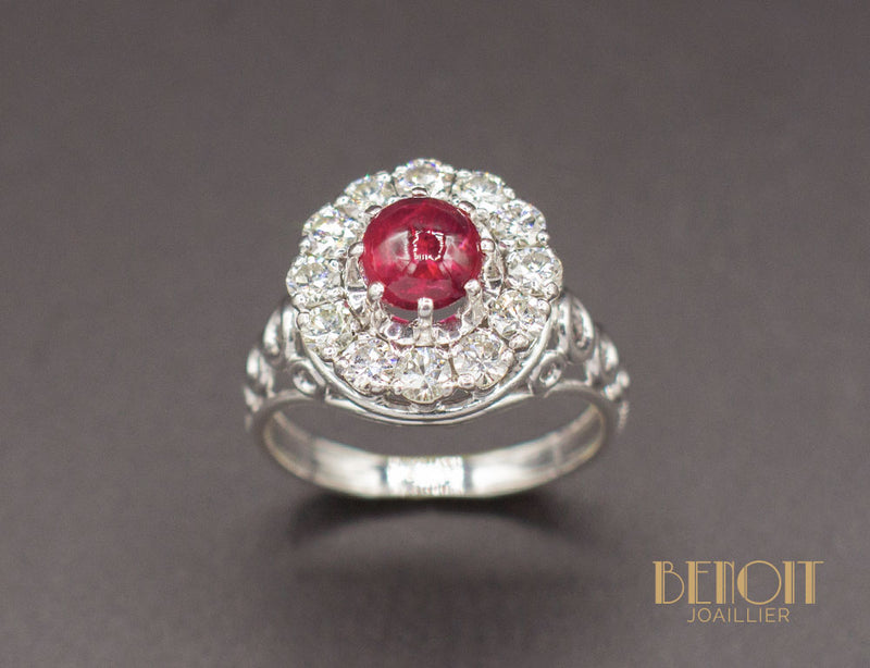 Bague Rubis Cabochon Diamants