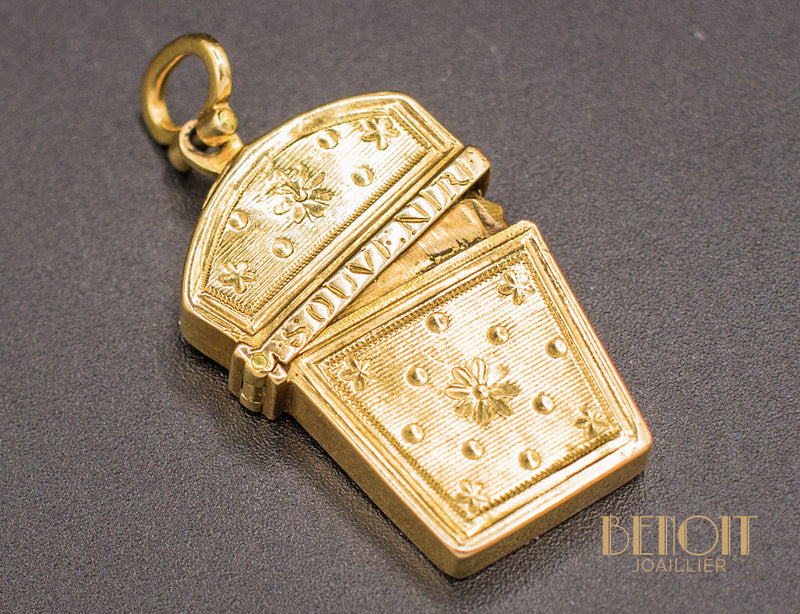 Pendentif Carnet de Bal Or Jaune