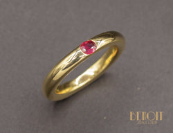 Bague Jonc Or Jaune Rubis