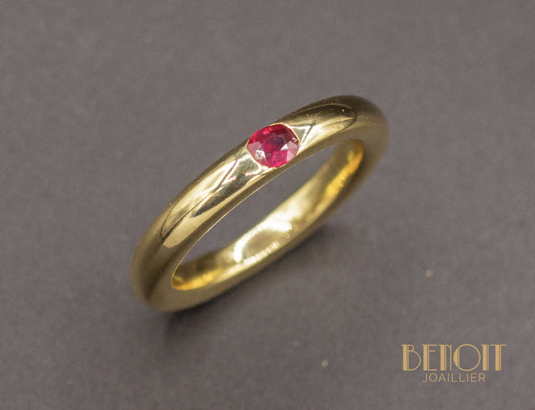 Bague Jonc Or Jaune Rubis