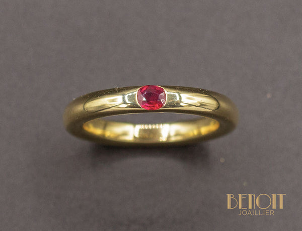 Bague Jonc Or Jaune Rubis