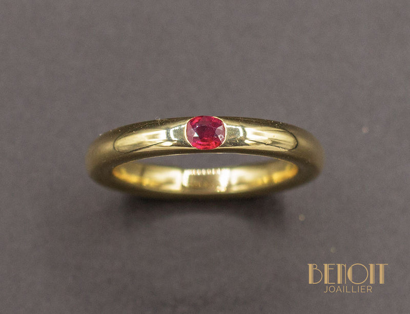 Bague Jonc Or Jaune Rubis