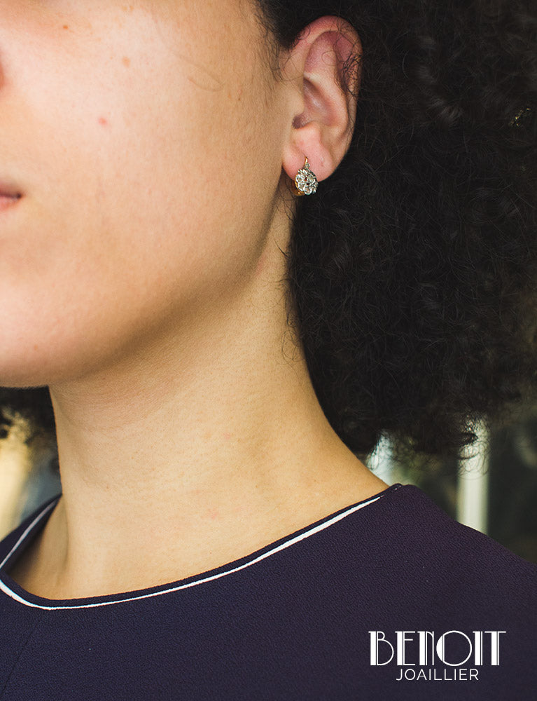 Boucles d'Oreilles Dormeuses Fleurs