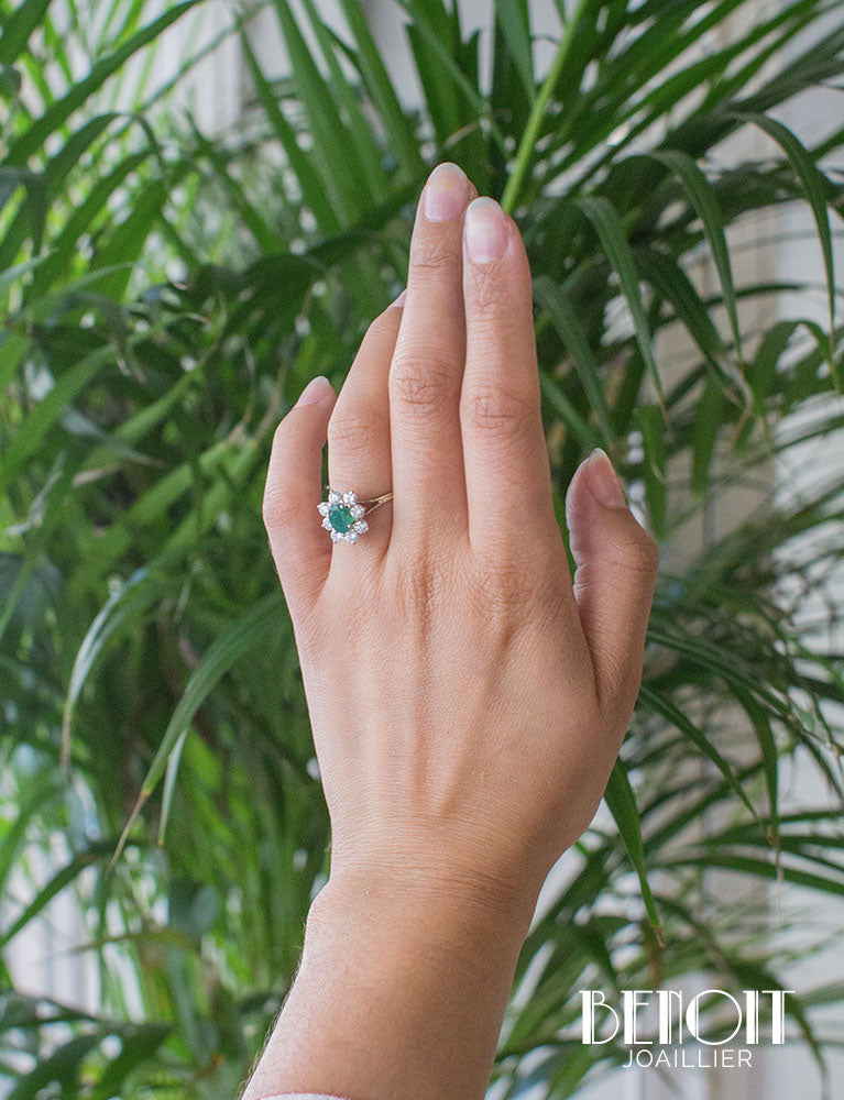Bague Emeraude Entourage Diamants