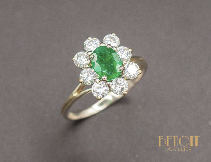 Bague Emeraude Entourage Diamants