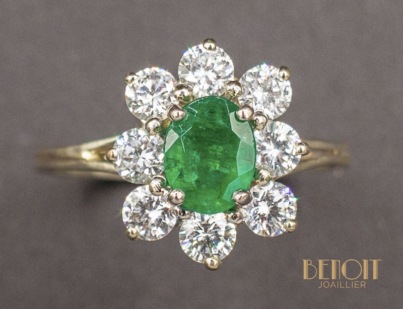 Bague Emeraude Entourage Diamants