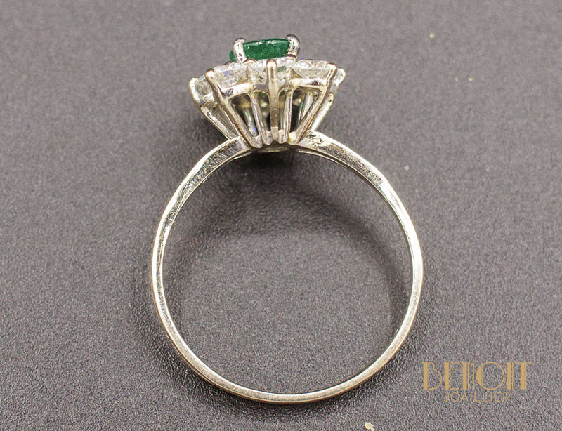 Bague Emeraude Entourage Diamants
