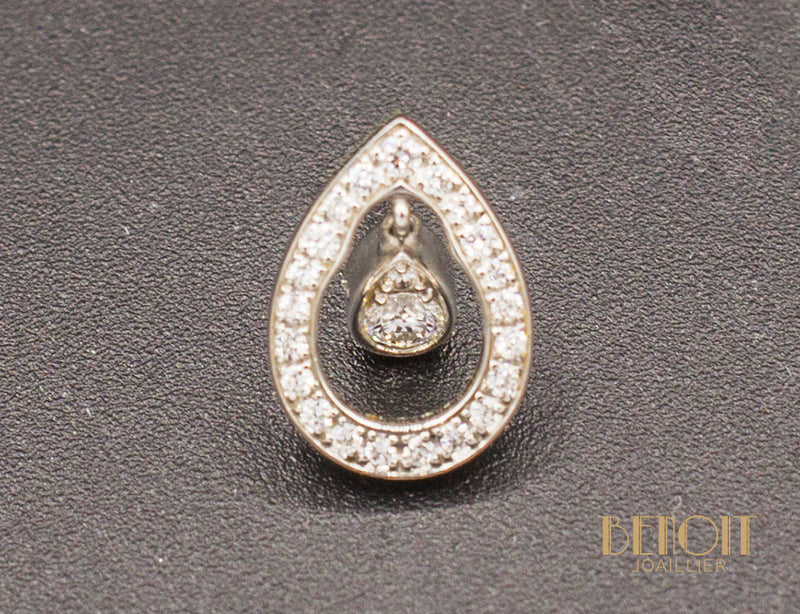 Boucles d'Oreilles Piaget "Millenium" Diamants