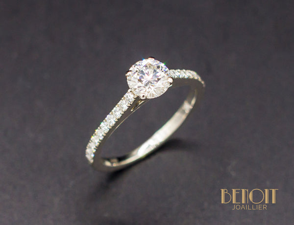 Solitaire "De Beers" DB Classic Pavé Diamant