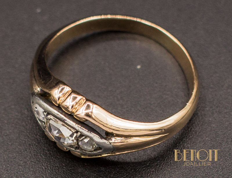 Bague Ancienne Trio de Diamants