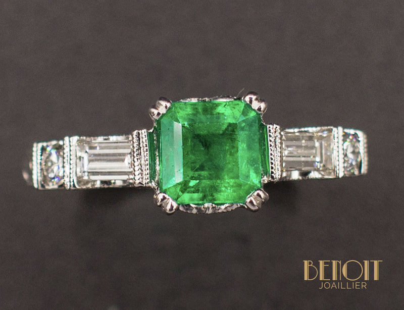 Bague Art Déco Emeraude Diamants