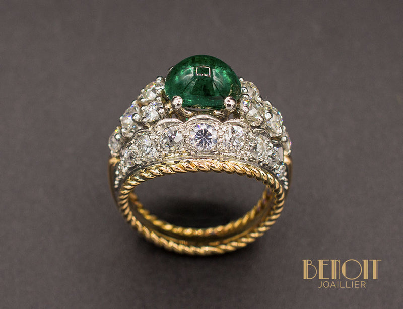 Bague Art Déco Dôme Emeraude et Diamants