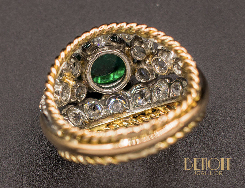 Bague Art Déco Dôme Emeraude et Diamants