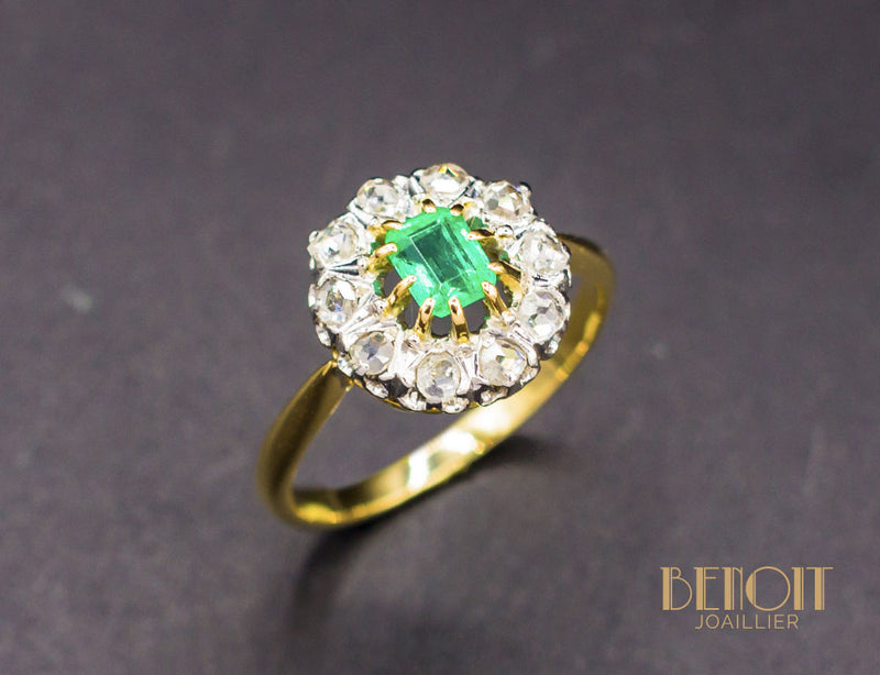 Bague Emeraude Entourage Diamants