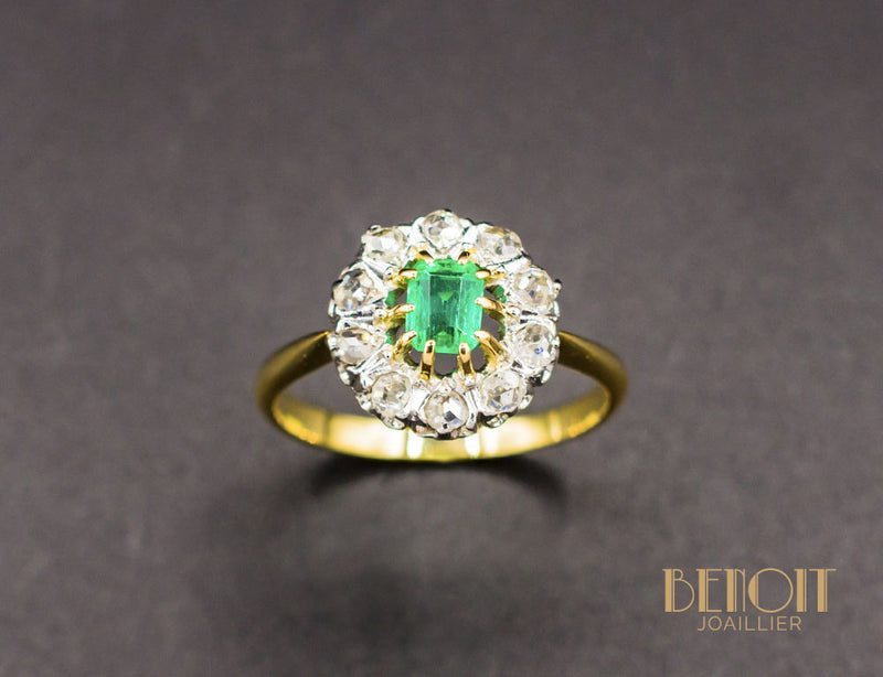 Bague Emeraude Entourage Diamants