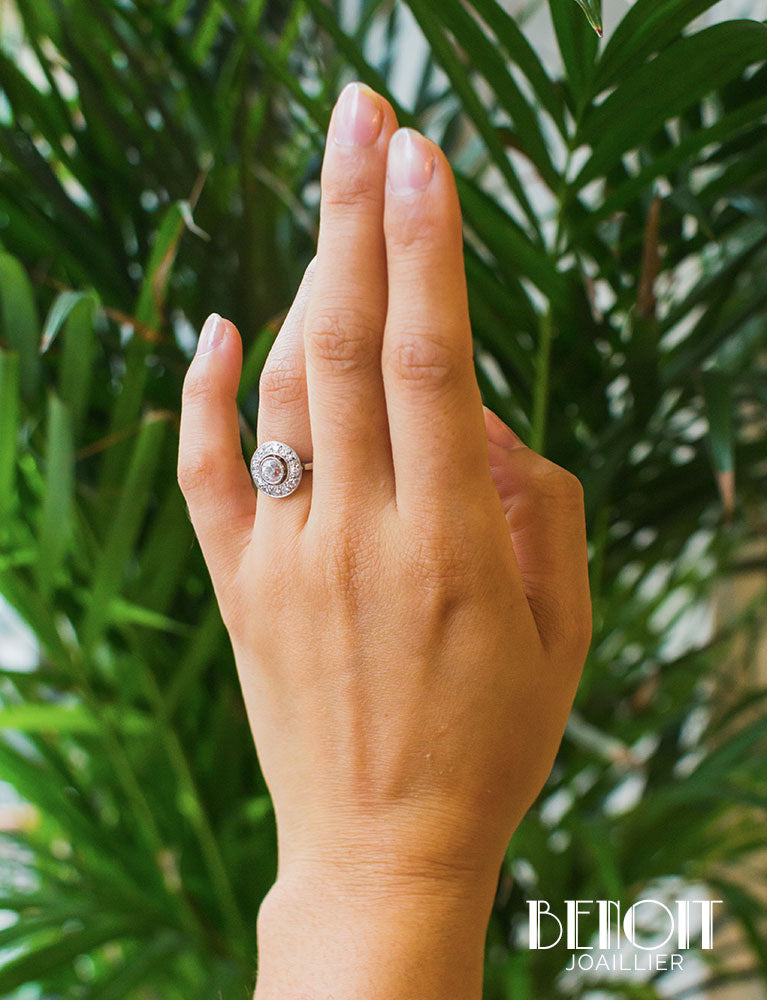 Bague Art Déco Diamant Entourage