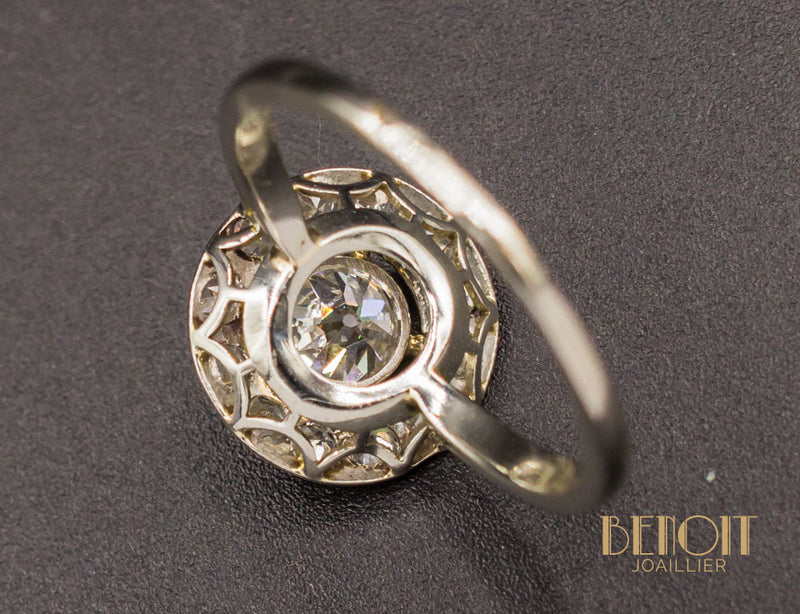 Bague Art Déco Diamant Entourage