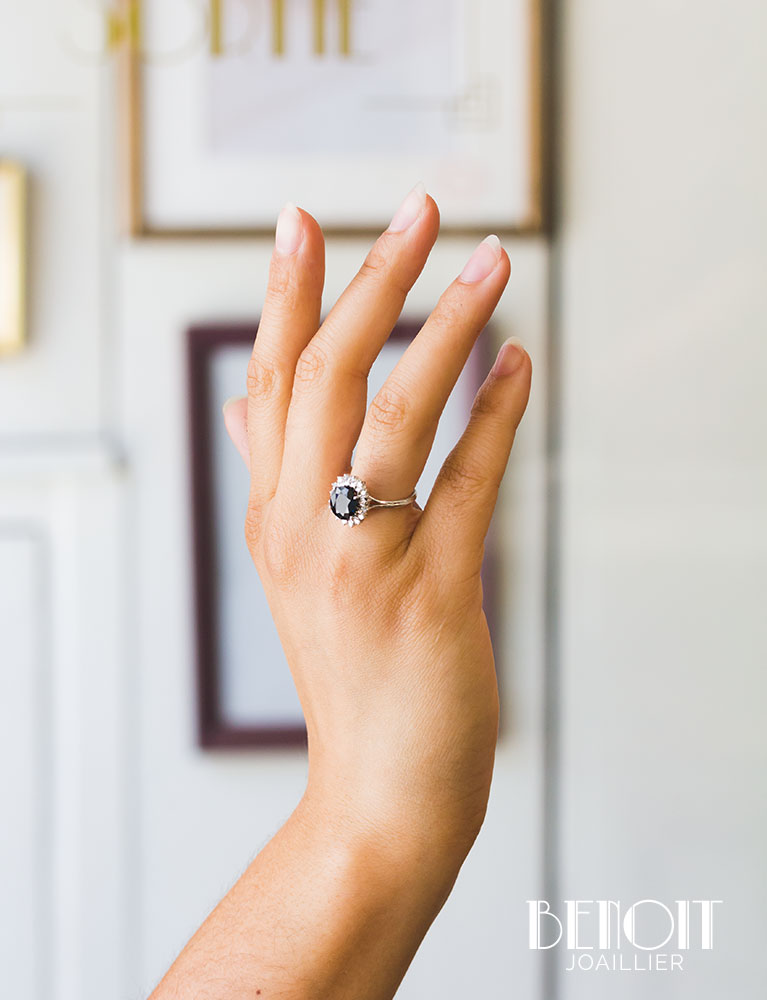 Bague Saphir Entourage Diamants