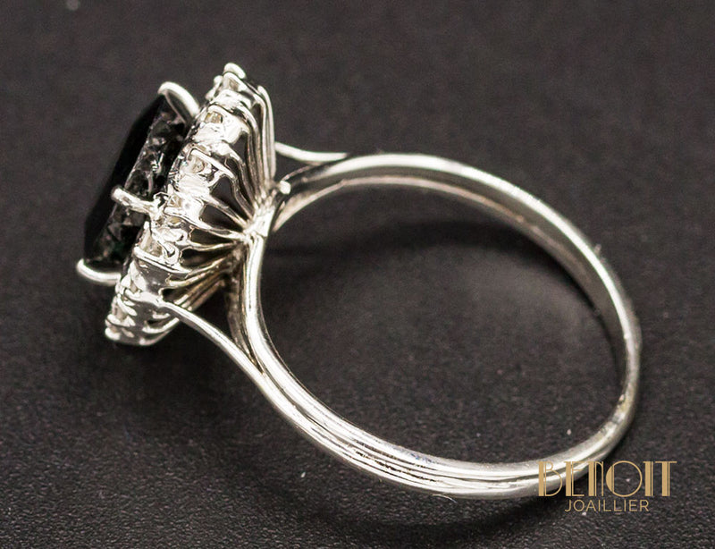Bague Saphir Entourage Diamants